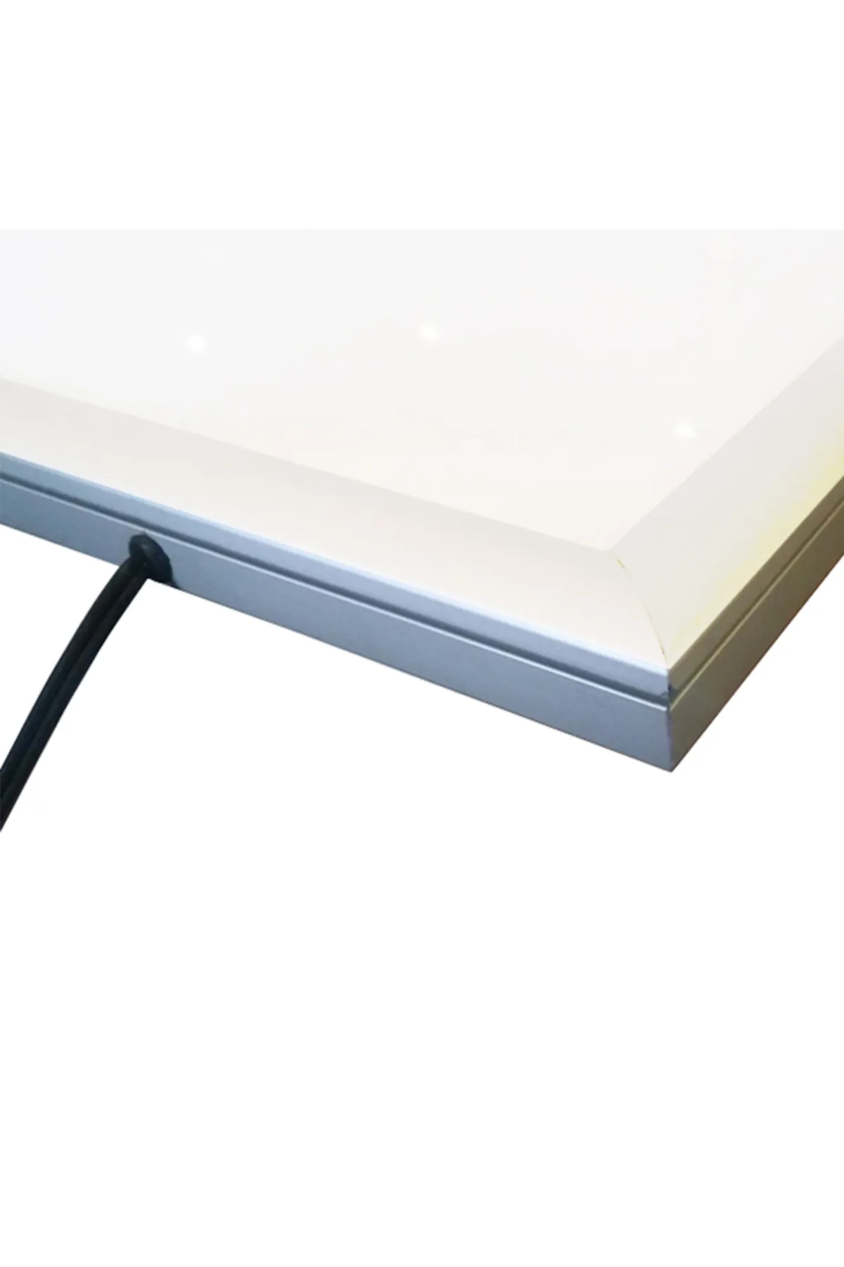 25 mm Tek Taraflı LED Işıklı Kutu – 2