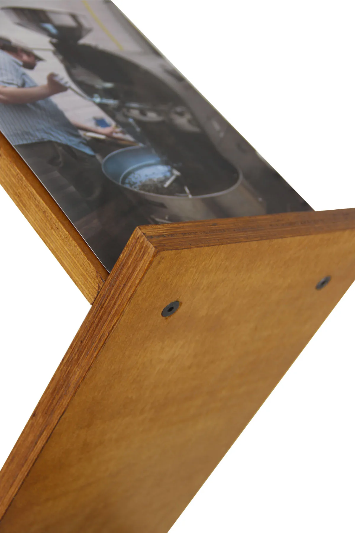 Zigzag Ahşap Katalog Standı – 3