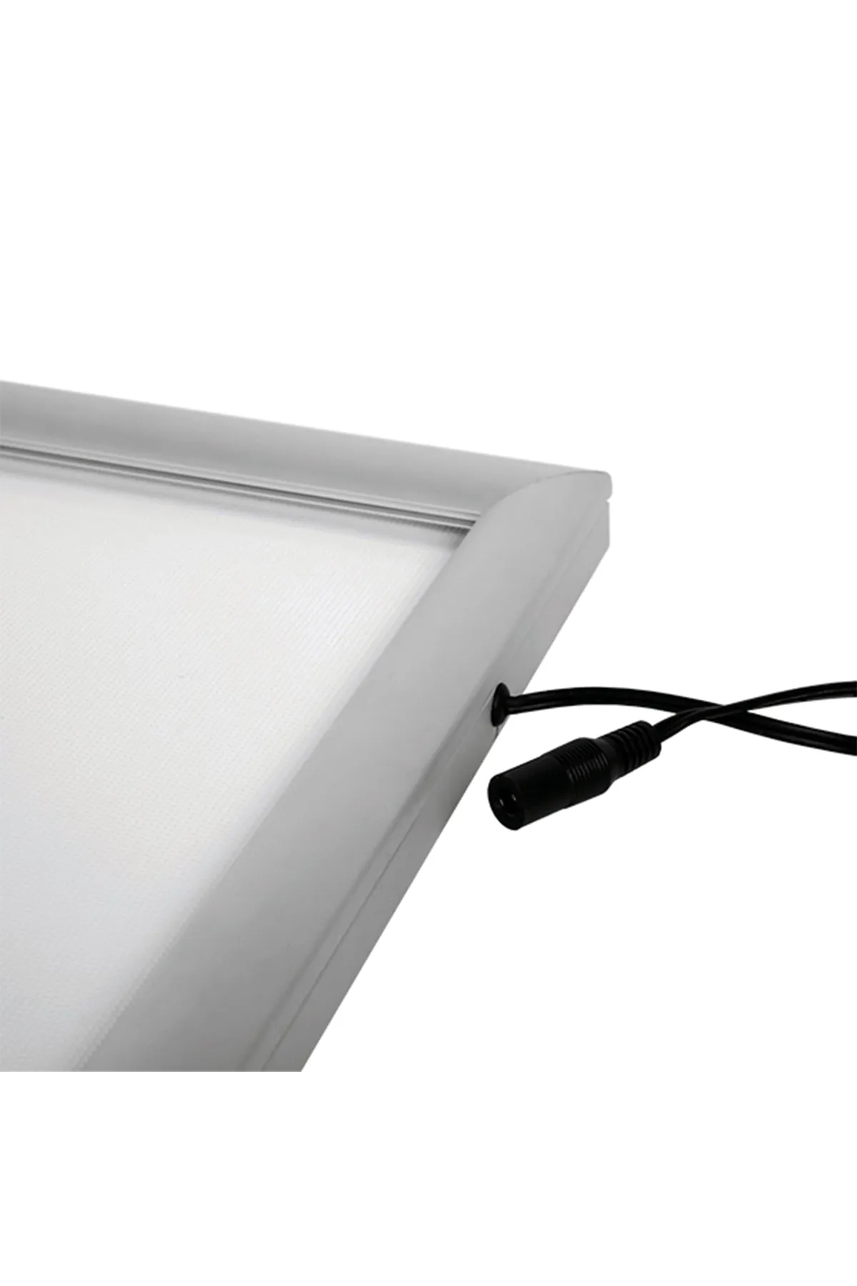25 mm Tek Taraflı LED Işıklı Kutu – 3