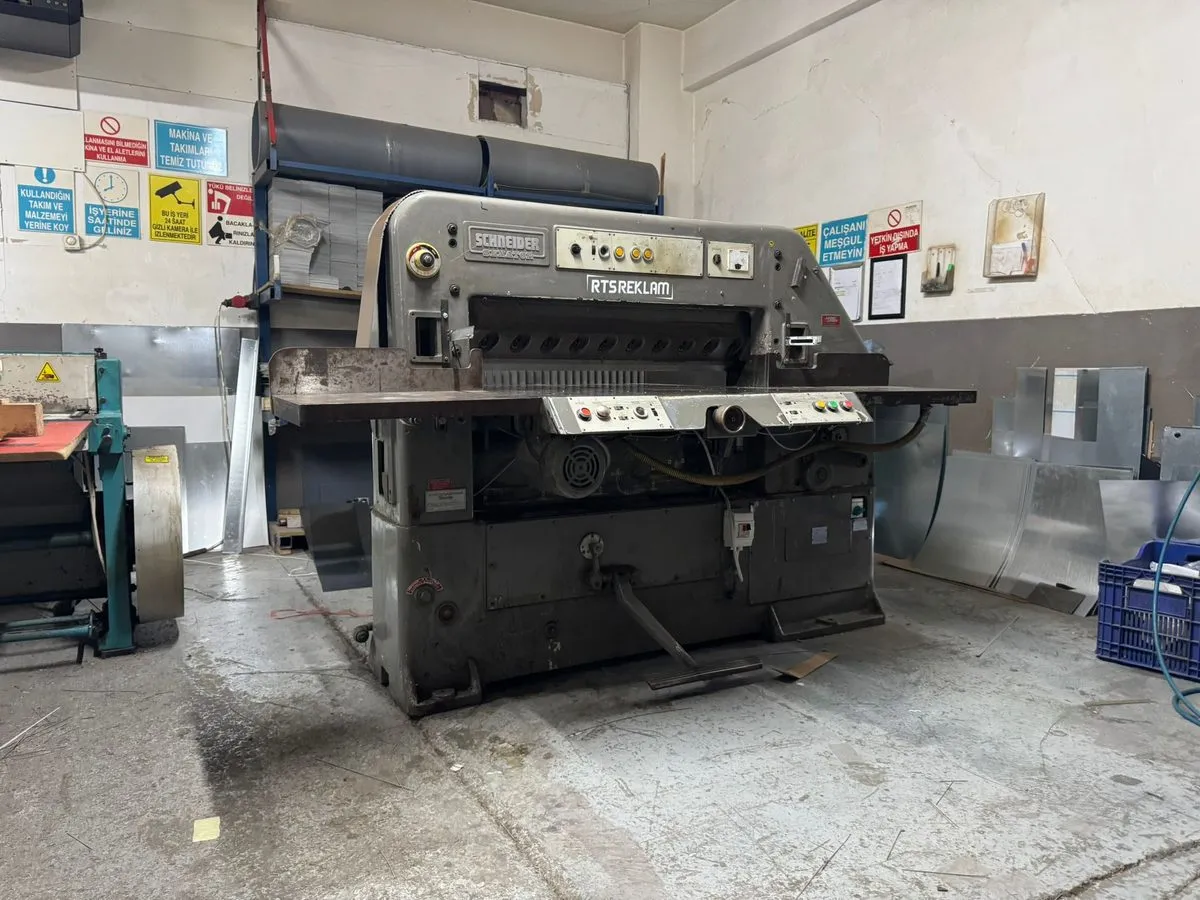Pendik üretim tesisi, makine parkından — 1